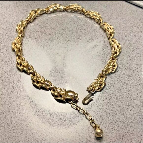 RARE VINTAGE SIGNED CROWN TRIFARI GOLDTONE 16 3/4" NECKLACE EXCELLENT CONDITION - Picture 13 of 16